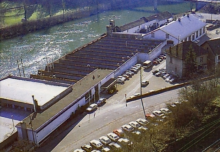 [Vue aérienne dans les années 1990]